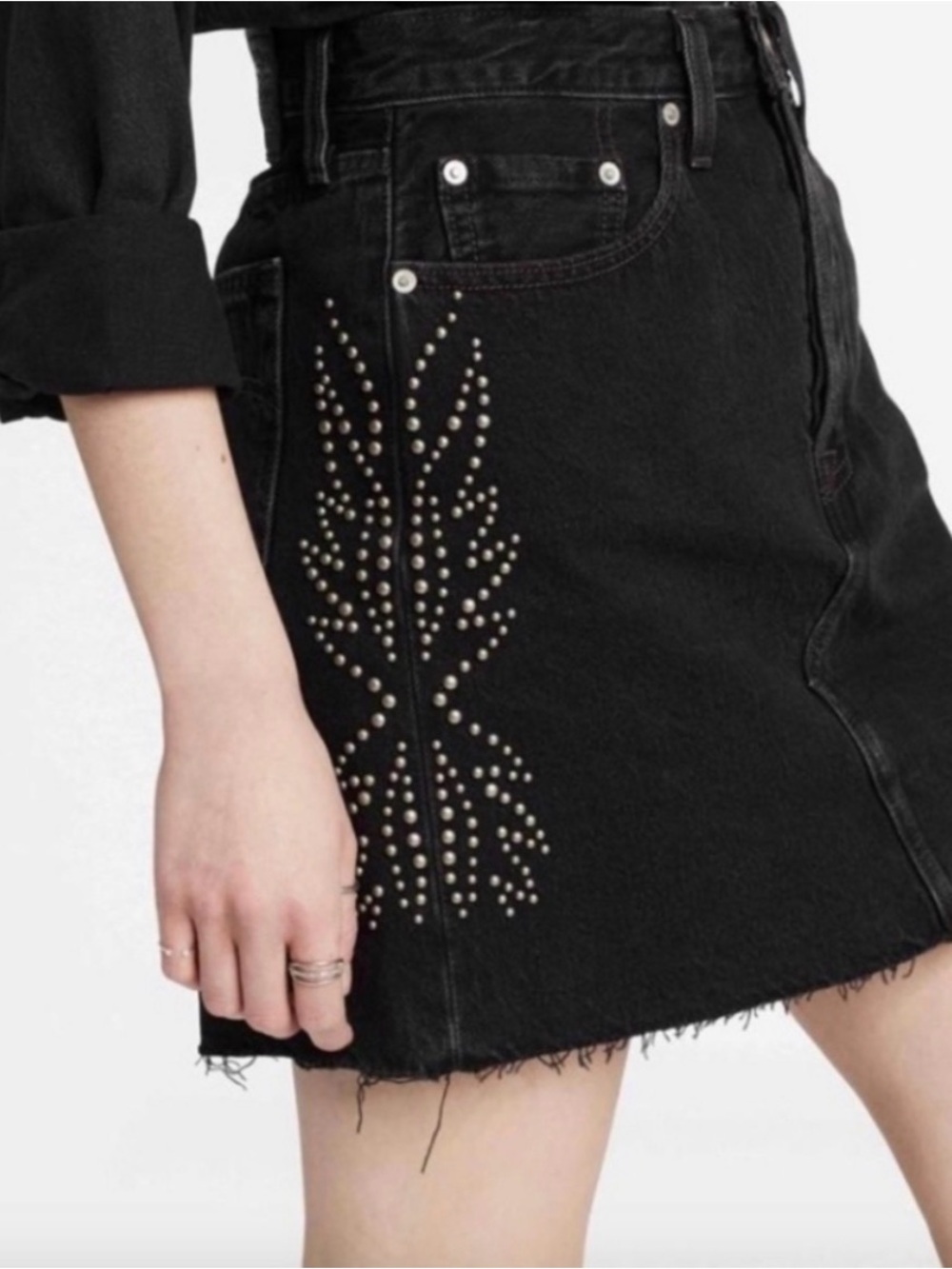 NWT Levi’s Deconstructed High Waist Black Studded Mini Skirt